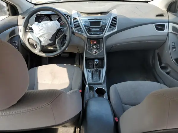 5NPDH4AE7GH705919 2016 HYUNDAI ELANTRA - Image 8