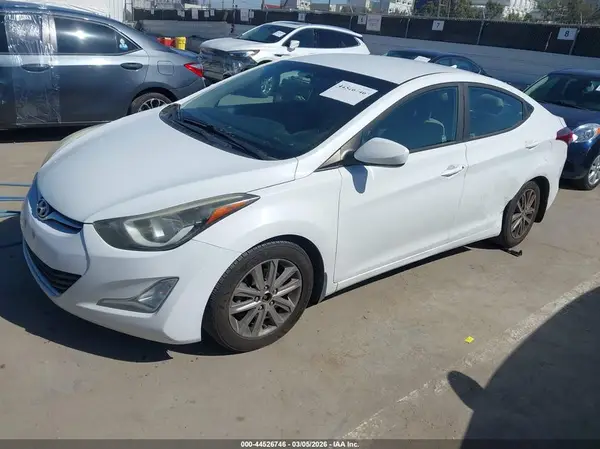 5NPDH4AE7GH707573 2016 HYUNDAI ELANTRA - Image 2