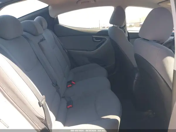 5NPDH4AE7GH707962 2016 HYUNDAI ELANTRA - Image 8