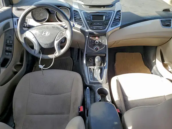 5NPDH4AE7GH709775 2016 HYUNDAI ELANTRA - Image 8