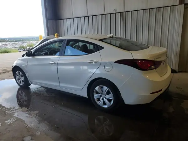 5NPDH4AE7GH711655 2016 HYUNDAI ELANTRA - Image 2