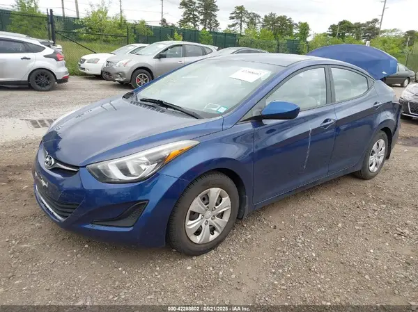 5NPDH4AE7GH712093 2016 HYUNDAI ELANTRA - Image 2