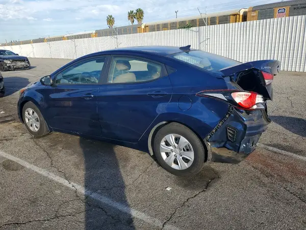 5NPDH4AE7GH713972 2016 HYUNDAI ELANTRA - Image 2