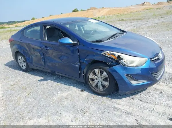 5NPDH4AE7GH714118 2016 HYUNDAI ELANTRA - Image 1