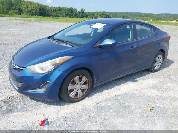 5NPDH4AE7GH714118 2016 HYUNDAI ELANTRA - Image 2