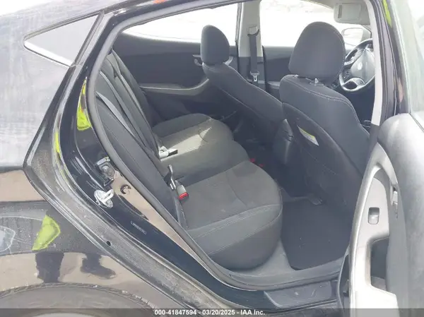 5NPDH4AE7GH715222 2016 HYUNDAI ELANTRA - Image 8