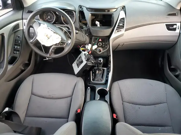 5NPDH4AE7GH715978 2016 HYUNDAI ELANTRA - Image 8