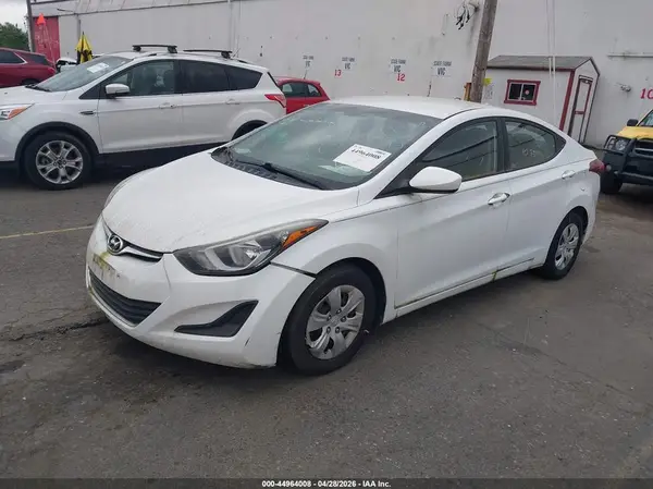 5NPDH4AE7GH716631 2016 HYUNDAI ELANTRA - Image 2