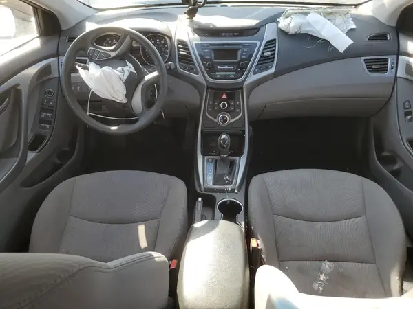 5NPDH4AE7GH719139 2016 HYUNDAI ELANTRA - Image 8