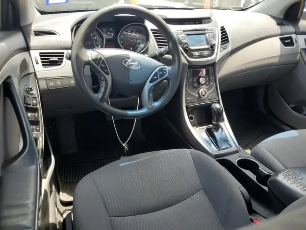 5NPDH4AE7GH71943 2016 HYUNDAI ELANTRA - Image 8
