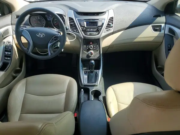 5NPDH4AE7GH721327 2016 HYUNDAI ELANTRA - Image 8