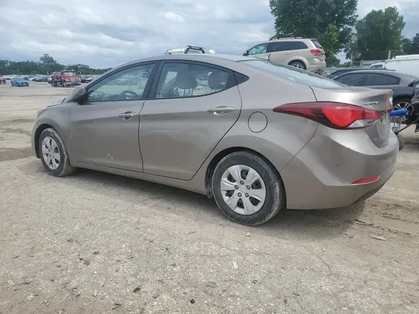 5NPDH4AE7GH721540 2016 HYUNDAI ELANTRA - Image 2