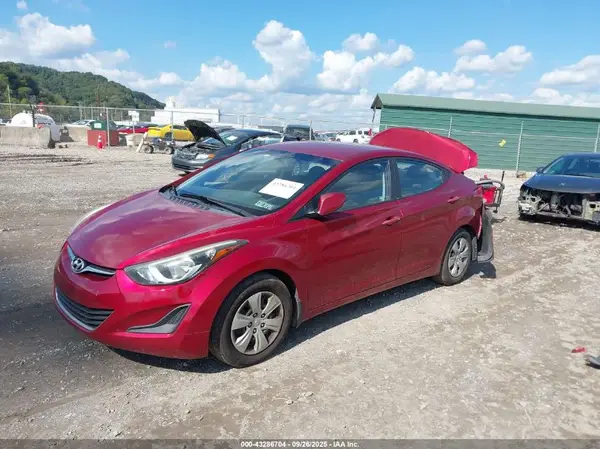 5NPDH4AE7GH721604 2016 HYUNDAI ELANTRA - Image 2