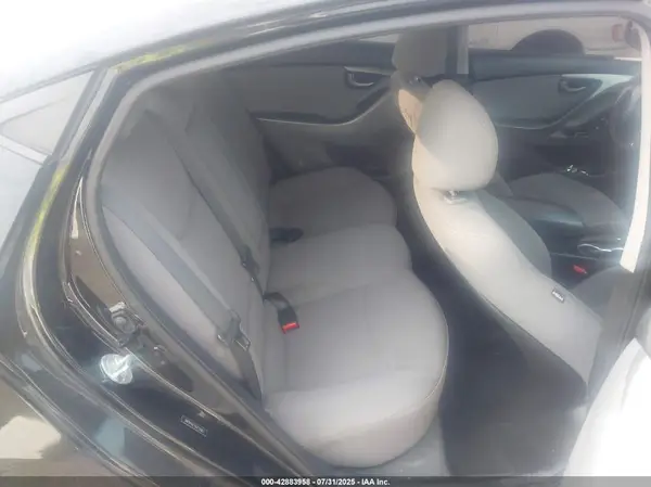 5NPDH4AE7GH721800 2016 HYUNDAI ELANTRA - Image 8