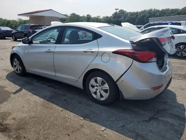 5NPDH4AE7GH723806 2016 HYUNDAI ELANTRA - Image 2