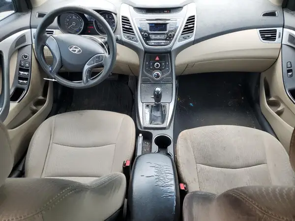 5NPDH4AE7GH724695 2016 HYUNDAI ELANTRA - Image 8