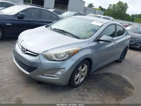 5NPDH4AE7GH724731 2016 HYUNDAI ELANTRA - Image 2