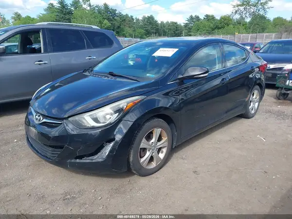 5NPDH4AE7GH724759 2016 HYUNDAI ELANTRA - Image 2