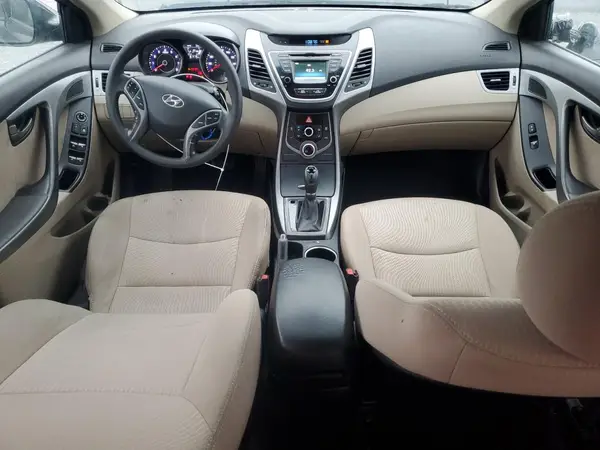 5NPDH4AE7GH727886 2016 HYUNDAI ELANTRA - Image 8