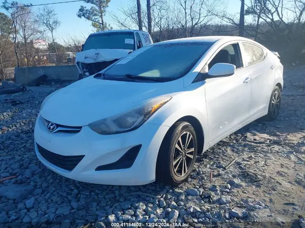 5NPDH4AE7GH728861 2016 HYUNDAI ELANTRA - Image 2