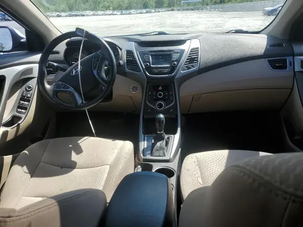 5NPDH4AE7GH729315 2016 HYUNDAI ELANTRA - Image 8
