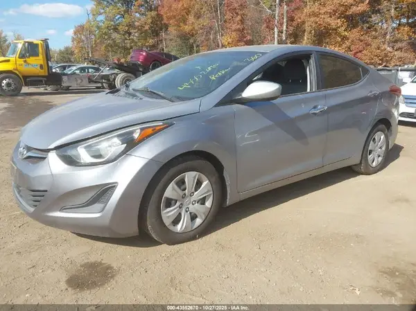 5NPDH4AE7GH730075 2016 HYUNDAI ELANTRA - Image 2
