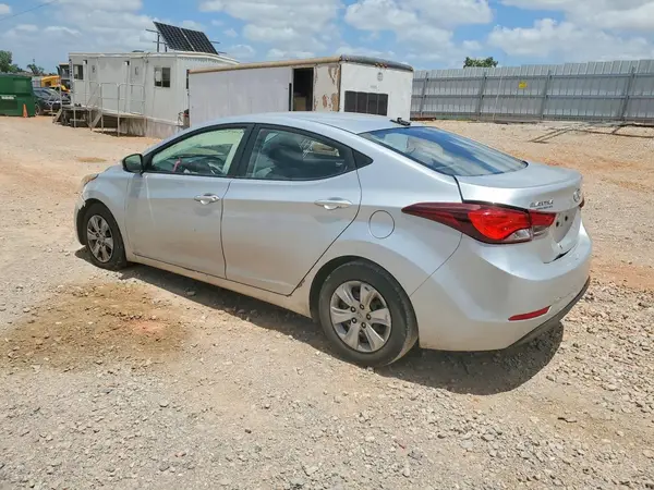 5NPDH4AE7GH730772 2016 HYUNDAI ELANTRA - Image 2