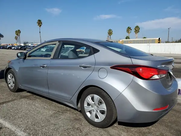 5NPDH4AE7GH733929 2016 HYUNDAI ELANTRA - Image 2