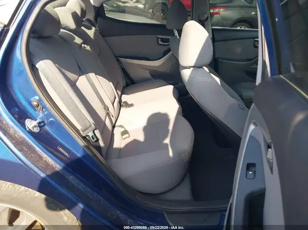5NPDH4AE7GH734546 2016 HYUNDAI ELANTRA - Image 8