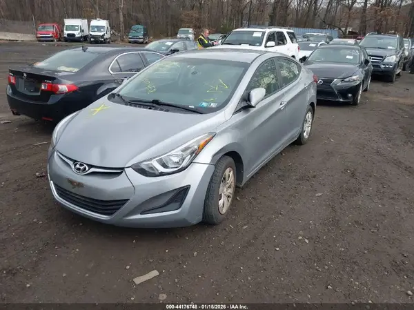 5NPDH4AE7GH738242 2016 HYUNDAI ELANTRA - Image 2