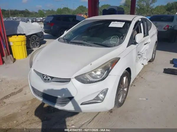 5NPDH4AE7GH738547 2016 HYUNDAI ELANTRA - Image 2