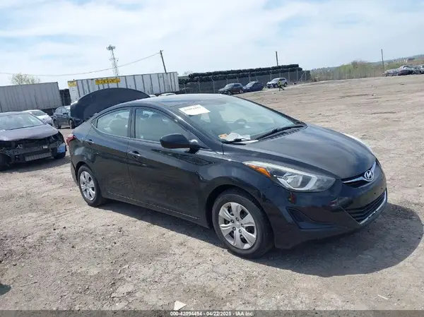 5NPDH4AE7GH738709 2016 HYUNDAI ELANTRA - Image 1