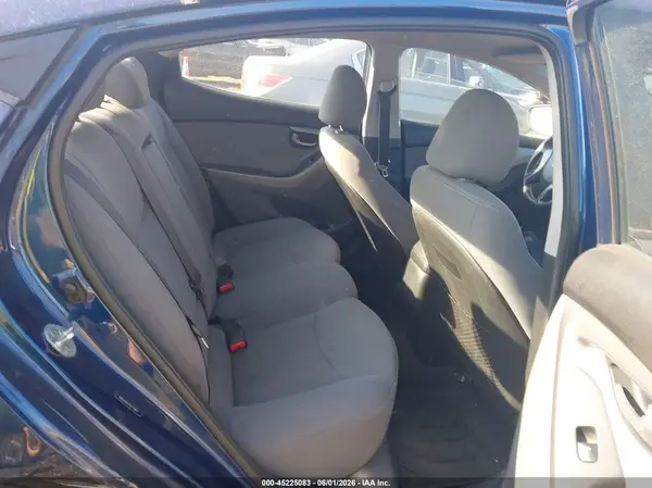5NPDH4AE7GH739617 2016 HYUNDAI ELANTRA - Image 8