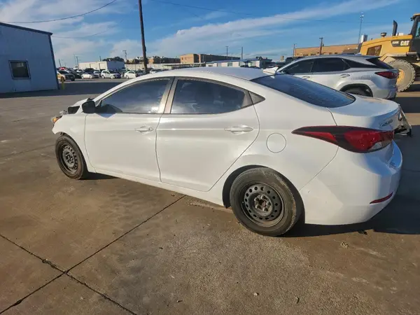 5NPDH4AE7GH740086 2016 HYUNDAI ELANTRA - Image 2
