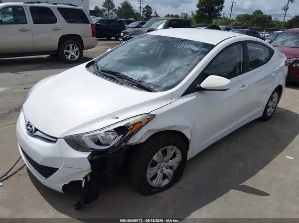 5NPDH4AE7GH740914 2016 HYUNDAI ELANTRA - Image 2