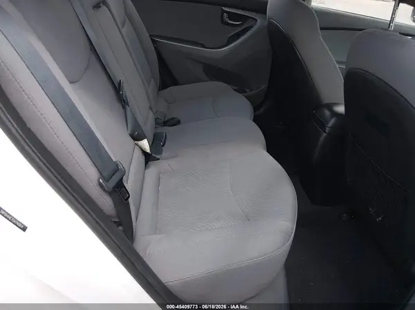 5NPDH4AE7GH740914 2016 HYUNDAI ELANTRA - Image 8