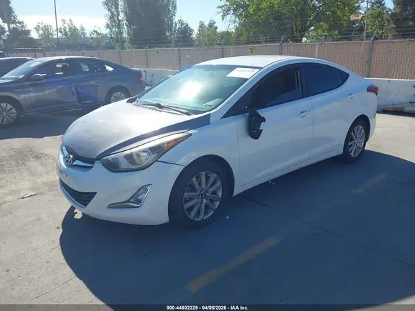 5NPDH4AE7GH743943 2016 HYUNDAI ELANTRA - Image 2
