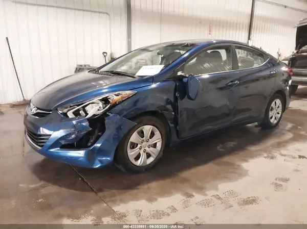 5NPDH4AE7GH746115 2016 HYUNDAI ELANTRA - Image 2