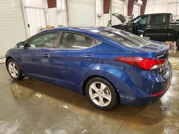 5NPDH4AE7GH747961 2016 HYUNDAI ELANTRA - Image 2