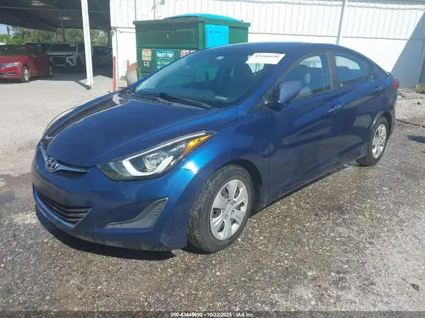 5NPDH4AE7GH748236 2016 HYUNDAI ELANTRA - Image 2
