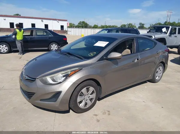 5NPDH4AE7GH751461 2016 HYUNDAI ELANTRA - Image 2
