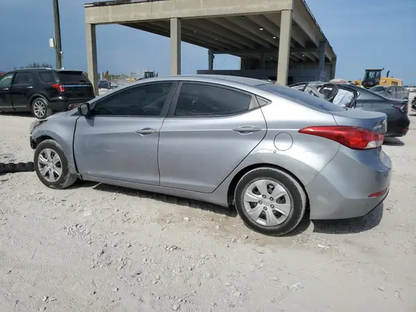 5NPDH4AE7GH751881 2016 HYUNDAI ELANTRA - Image 2