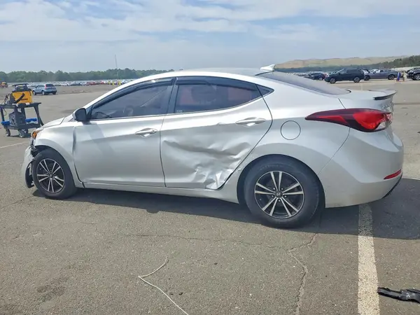 5NPDH4AE7GH751914 2016 HYUNDAI ELANTRA - Image 2