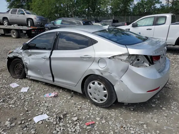5NPDH4AE7GH751928 2016 HYUNDAI ELANTRA - Image 2