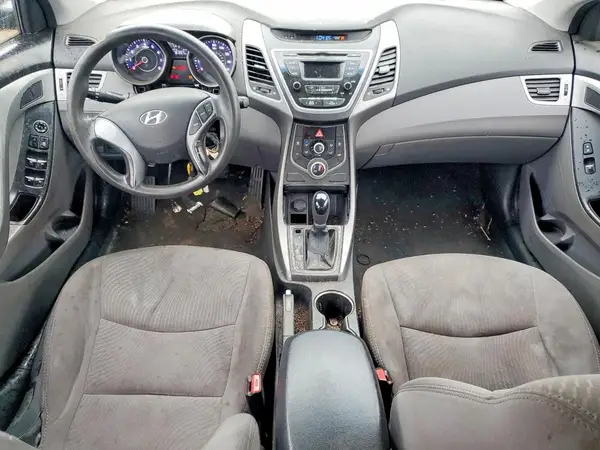 5NPDH4AE7GH752111 2016 HYUNDAI ELANTRA - Image 8