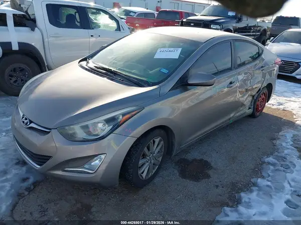 5NPDH4AE7GH752349 2016 HYUNDAI ELANTRA - Image 2