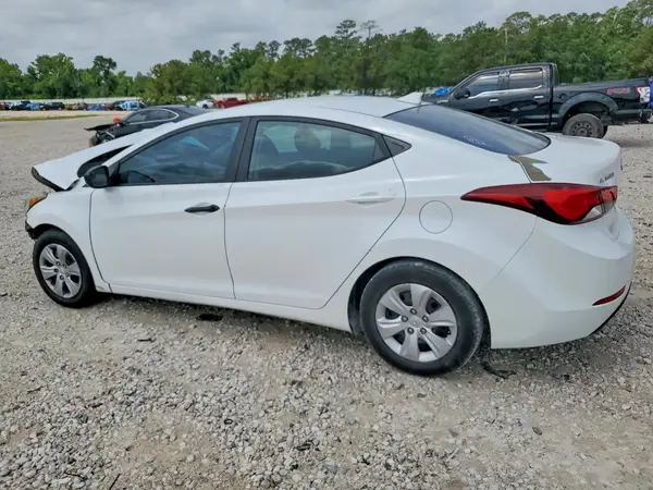 5NPDH4AE7GH752514 2016 HYUNDAI ELANTRA - Image 2