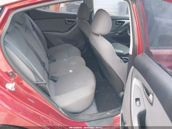 5NPDH4AE7GH752660 2016 HYUNDAI ELANTRA - Image 8