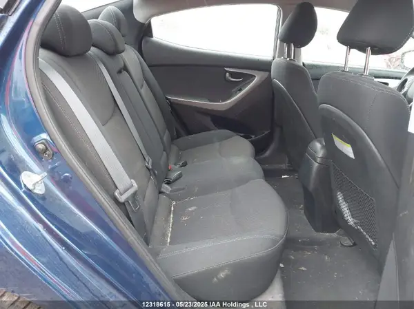 5NPDH4AE7GH753193 2016 HYUNDAI ELANTRA - Image 8