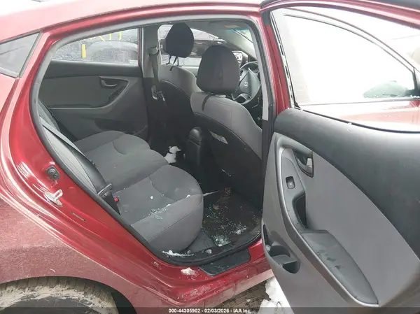 5NPDH4AE7GH753694 2016 HYUNDAI ELANTRA - Image 8